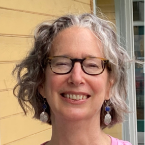 Lynda Mapes